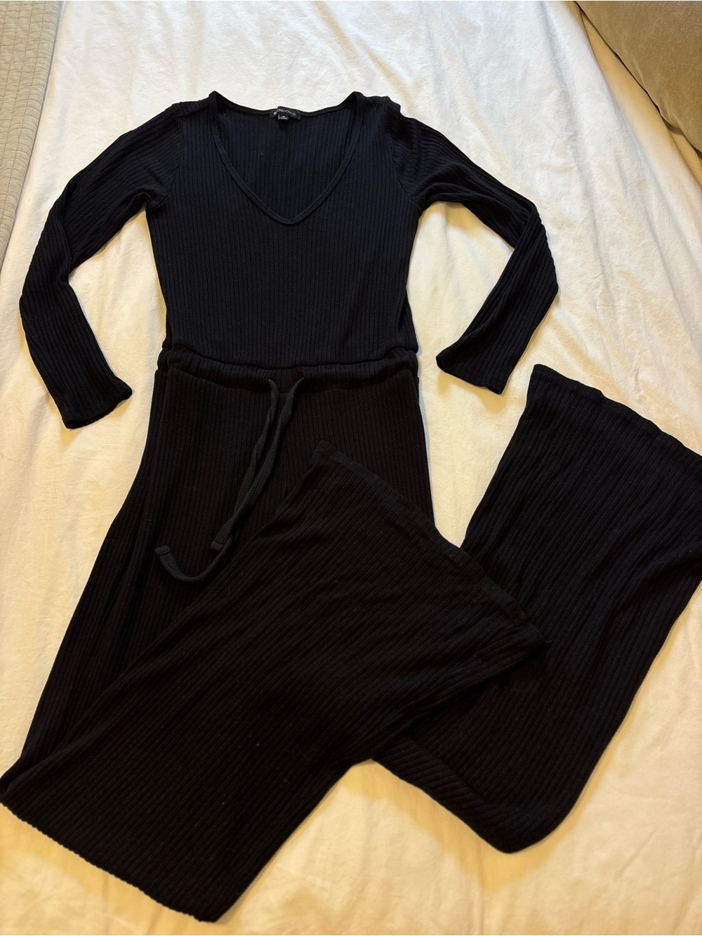 Beyond Yoga Ribbed V-Neck Wide Leg Jumpsuit with Tie Waist